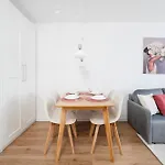 Apartment Zelwerowicza Bright By Bookinghost