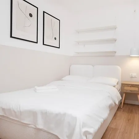 Apartman Zelwerowicza Bright By Bookinghost