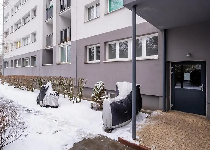 Zelwerowicza Bright By Bookinghost * Лодзь